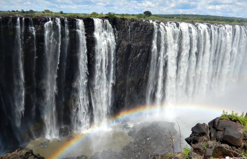 Volunteer in Zimbabwe - Rainbow Falls in Victoria Falls Volunteer in Zimbabwe - Rainbow Falls in Victoria Falls